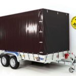 Anhänger mit Plane 185×400 cm 2600 kg | Typ 10.26 | Hochplane 200 cm – Schwarz-Neu