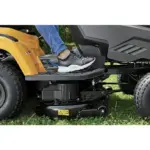 Stiga Akku-Rasentraktor Estate 584e 48 V, 40 Ah, Schnittbreite: 84 cm-Neu – Bild 9