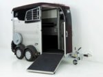 Ifor Williams Pferdeanhänger HBX 403 | Frontausstieg | neues Modell | Schwarz-Neu – Bild 8