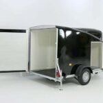 Debon Kofferanhänger Cargo 1300 Vollpoly 150x290cm H:160cm|Tür|schwarz-Neu