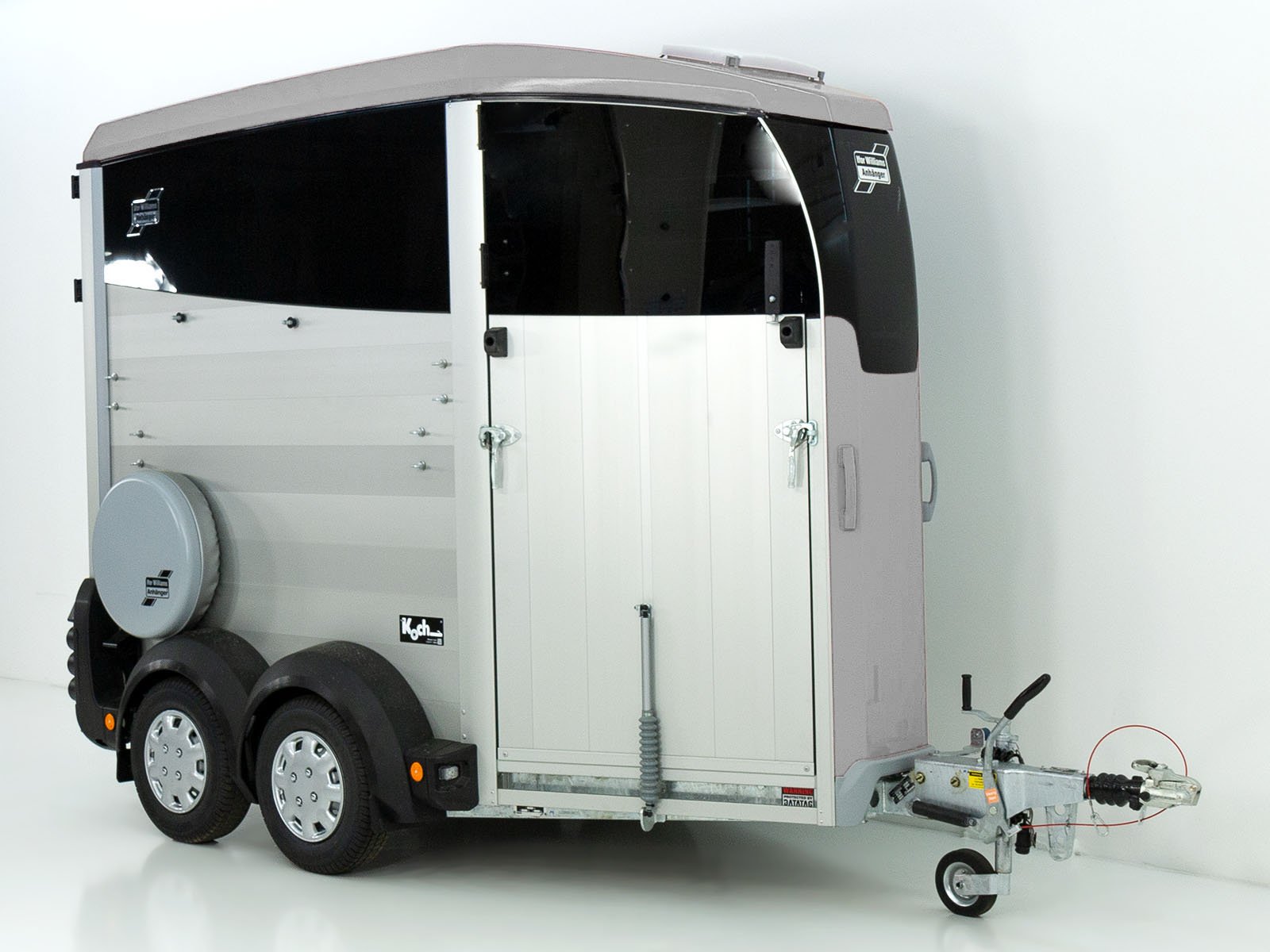 21-ifor-4.jpg Ifor Williams Pferdeanhänger HBX 403 | Frontausstieg | Neues Modell | Silber-Neu – Bild 1