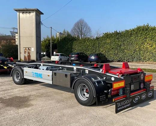 22-roller-4.webp Roll-Off-Trailer mit Luftfederung (Länge: 9,05 m)-Neu – Bild 1