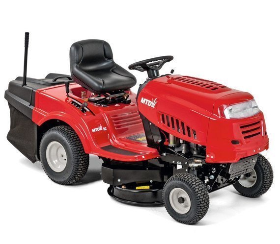 27-1-1.jpg MTD 92 Selbstfahrender Traktor mit integrierter Grasfangbox – Bild 1