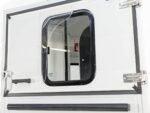 Cheval Liberte Pferdeanhänger Touring Country|Sattelkammer|Frontausstieg|weiß-Neu – Bild 9