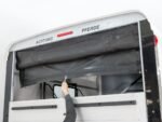 Cheval Liberte Pferdeanhänger Maxi 3|3 Pferde|Pullmann 2 Fahrwerk|weiß-Neu – Bild 6