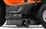 Husqvarna Rasentraktor TC 238TX Winterpaket mit Schneeschild, Gummileiste, Gewicht und Schneeketten – Modell 2023-Neu – Bild 4