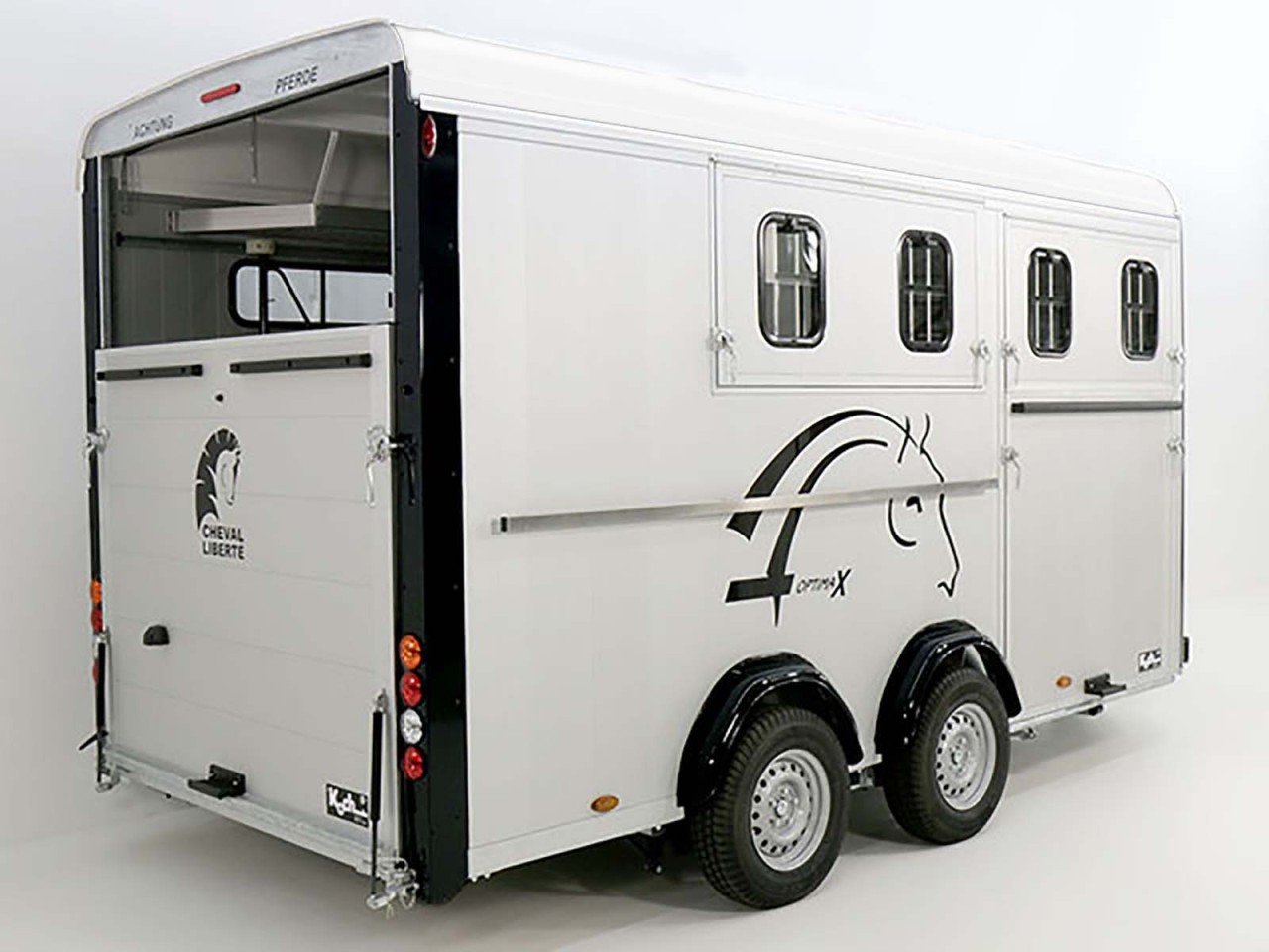 40.jpg Cheval Liberte Pferdeanhänger Maxi 4|4 Pferde|Pullman-Fahrwerk|100km/h| weiß-Neu – Bild 1