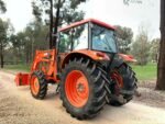 Traktor Kubota M105X – Bild 5