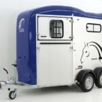 Cheval Liberte Pferdeanhänger Touring Country|Sattelkammer|Frontausstieg|blau-Neu