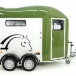 Cheval Liberte Pferdeanhänger GOLD 3|Pullman 2|Sattelkammer|olivgrün-Neu