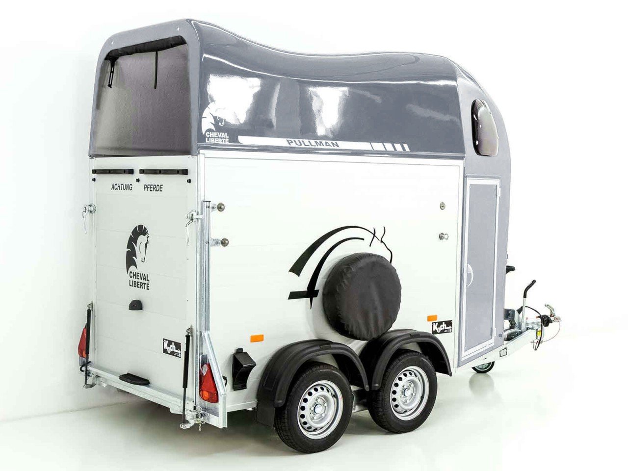 80.jpg Cheval Liberte Pferdeanhänger GOLD One 1,5er|Pullman-Fahrwerk|grau-Neu – Bild 1