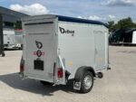 Debon C255 V2 Alu 1300kg Kofferanhänger Dunkelblau mit Seitentür Cheval Liberté – Bild 7