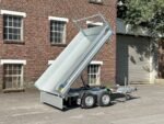 Debon PW2.4 Lux Dreiseitenkipper 2600kg 300x180x35cm mit E-Pumpe Cheval Liberté – Bild 6