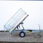 Debon PW0 Lux Rückwärtskipper 1500kg 250x160x90cm mit Gitteraufsatz und E-Pumpe Cheval Liberté