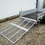 Humbaur HA 132513 ÜFW Tieflader 1300kg 251x131x35cm mit Auffahrklappe