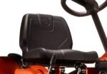Husqvarna Frontmäher R 112C5 mit Mähdeck Combi 85 – Winterpaket mit Schneeschild, Gummileiste und Schneeketten – Bild 7