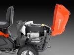 Husqvarna Frontmäher R 112C mit Mähdeck Combi 85 – Winterpaket mit Schneeschild, Gummileiste und Schneeketten – Bild 8
