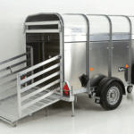 Ifor Williams Schaf-und Kälberanhänger P8G 124x250cm Höhe:153 1,4t-Neu