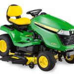 JOHN DEERE Rasentraktor X380-Neu