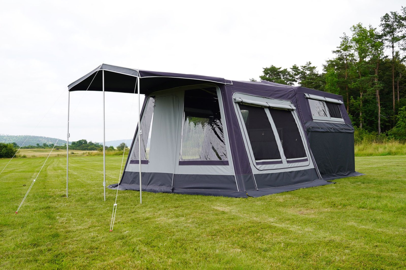 Z1-3.jpg TPV Campinganhänger KT-EB3 Street-Camper 2.0 1300kg Gebremst + Vorzelt und Sonnendach – Bild 1