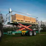 Scherenhubbühne als Hebebühne für Obstbau Tandem
