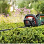 Bosch Bosch UniversalHedgeCut Akku-Heckenschere 18V-55