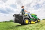 John Deere X167R Rasentraktor mit Heckfangsystem (Kopie) – Bild 4