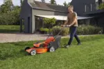 HUSQVARNA LC 142iS inkl. Akku und Ladegerät-Neu – Bild 2