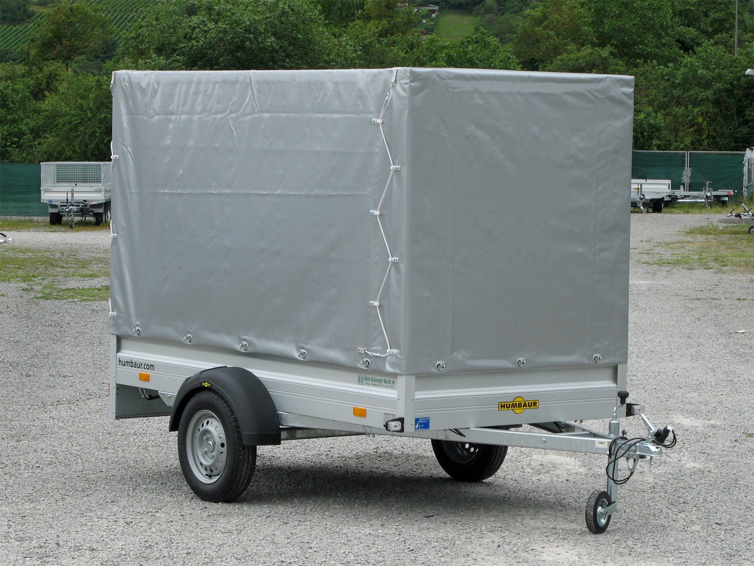 hu1574-hp_humbaur_ha752513_kv_1OqdVSCE6jGVIS-2.jpg HUMBAUR HA752513 KV Hochwertiger Planenaufbau (1600 mm Innenhöhe) – Bild 1