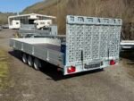 Autotransporter Saris TP 507 210 3500 3 Tridem mit Heckrampe kippbar und Aluwänden