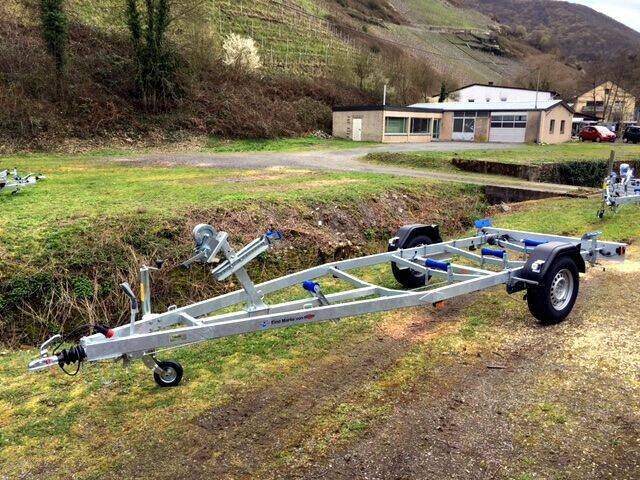 tpv-boeckmann-bootstrailer-ba-1300.jpg Bootstrailer TPV BA 1300kg mit Seilwinde – eine Marke von Böckmann – Bild 1