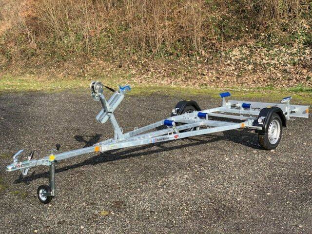 tpv-boeckmman-bootstrailer-ba-750.jpg Bootstrailer TPV BA 750kg mit Gurtwinde – eine Marke von Böckmann – Bild 1